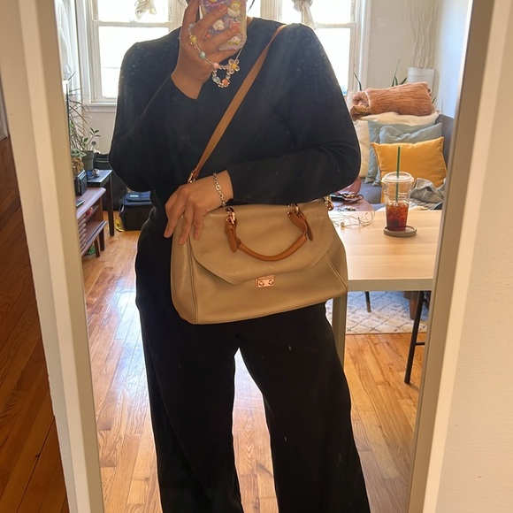 Elegant Cream Genuine Leather Handbag - Picture 11 of 11